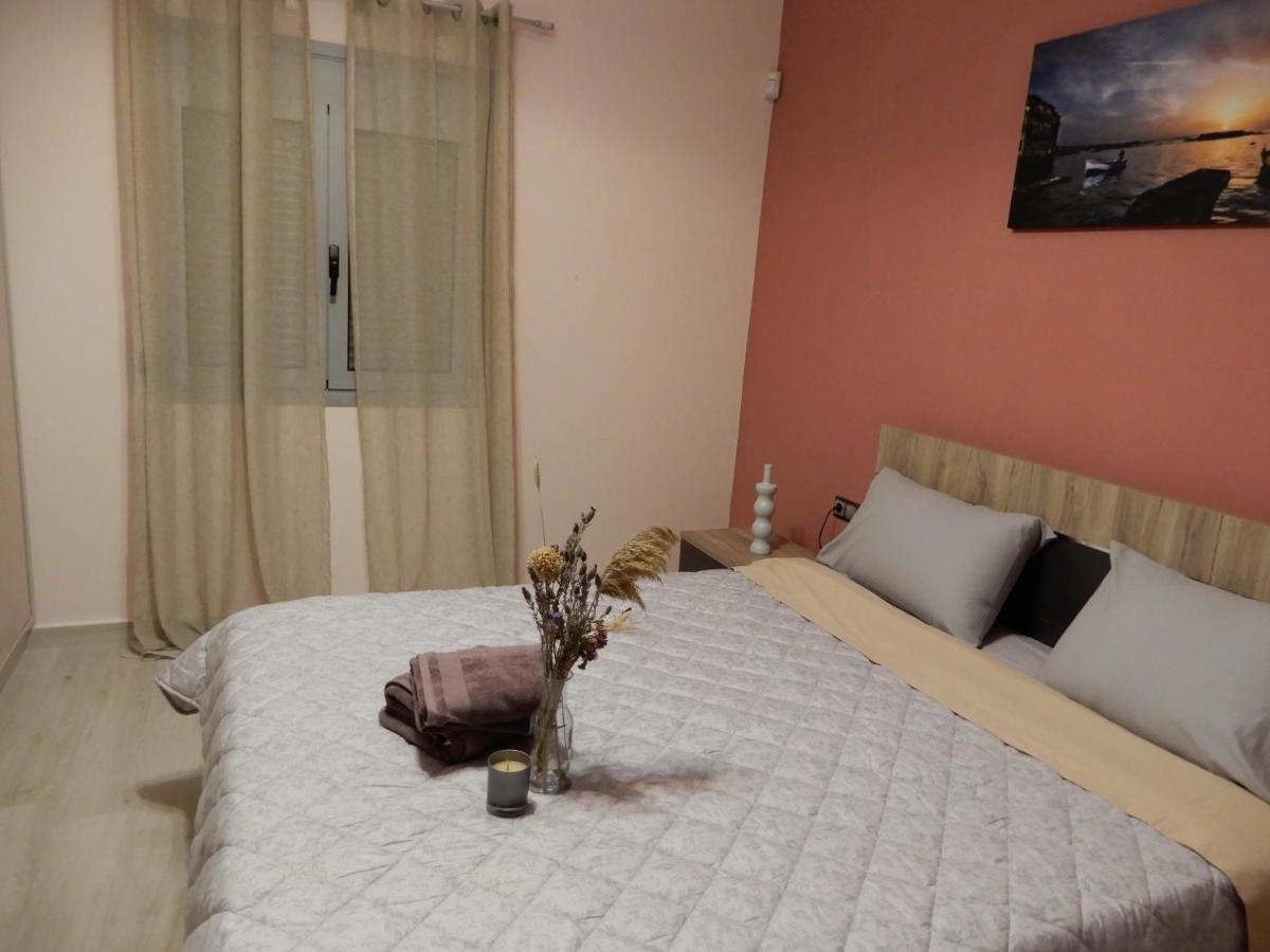 Royal Legend Suite Souda Luaran gambar